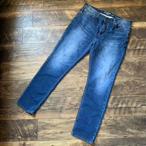 Denizen from Levi’s Jeans | Medium Wash | Slim Fit